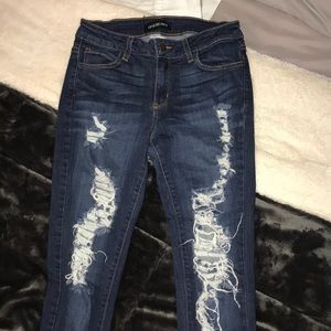 Distressed capris